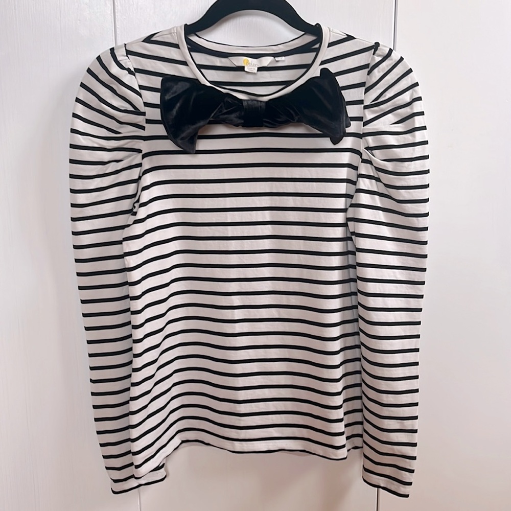 NWOT Boden Women’s long-sleeve striped top with velvet bow. Size 6